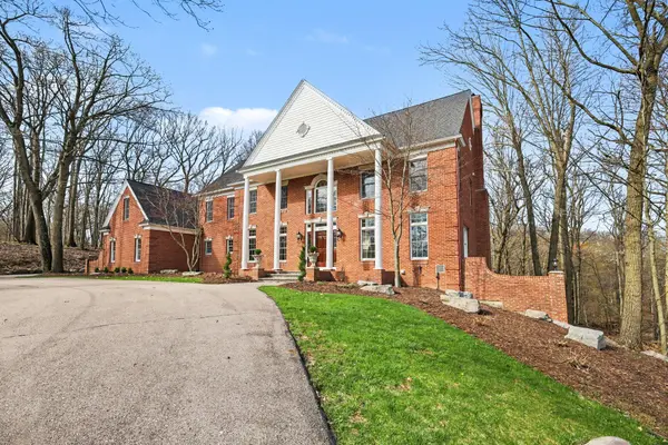 1233 Ballybunion CT SE, Cascade Twp, MI 49546