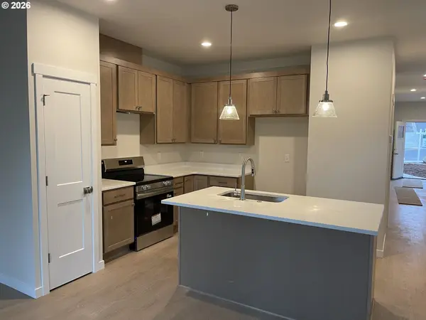 20751 NE Thompson TER, Fairview, OR 97024