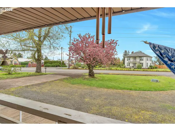 36864 OR-213, Molalla, OR 97038