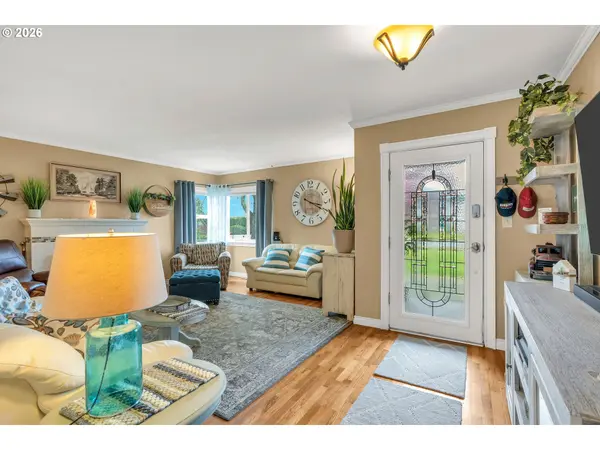 36864 OR-213, Molalla, OR 97038