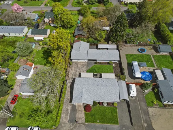 1763 LABONA DR, Eugene, OR 97404