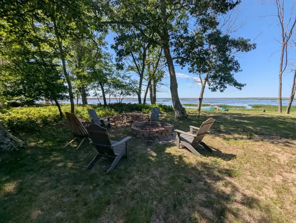 2740 Booth RD, Au Gres Twp, MI 48703