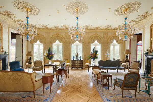 15 High Point RD, Toronto C12, ON M3B 2A3