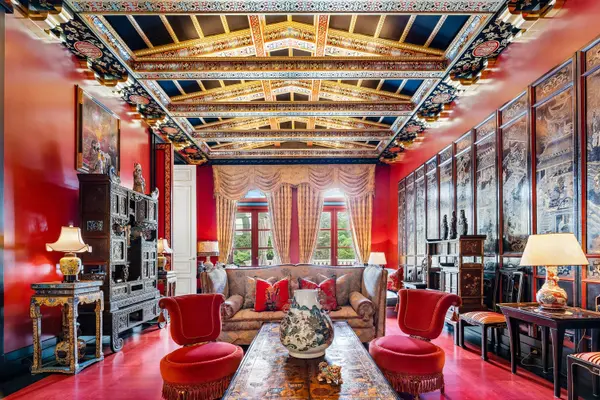 15 High Point RD, Toronto C12, ON M3B 2A3