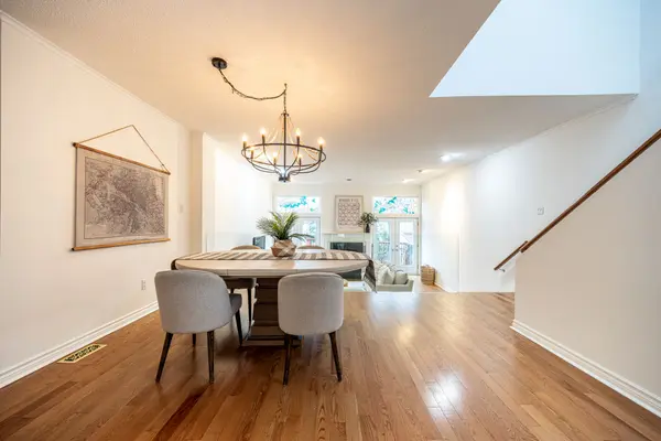 263 Erskine AVE, Toronto C10, ON M4P 1Z6