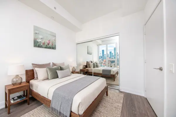 181 Dundas ST E #3012, Toronto C08, ON M5A 0N5