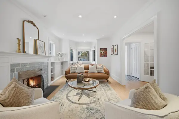 29 Thurston RD, Toronto C10, ON M4S 2V8