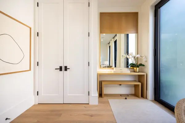 229 Sheldrake BLVD, Toronto C10, ON M4P 2B1