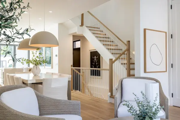 229 Sheldrake BLVD, Toronto C10, ON M4P 2B1