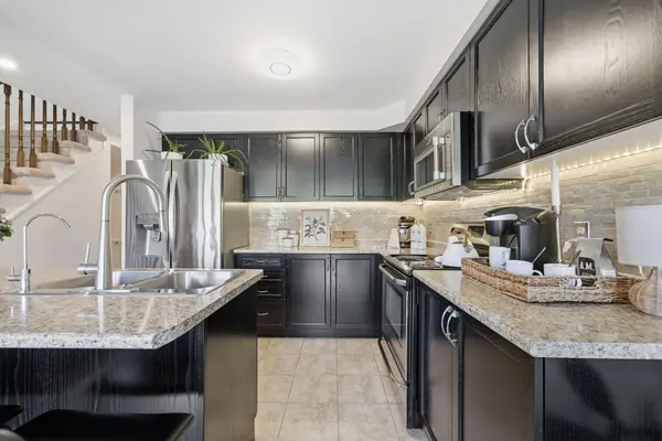 86 Autumn Harvest RD, Clarington, ON L1C 0K7