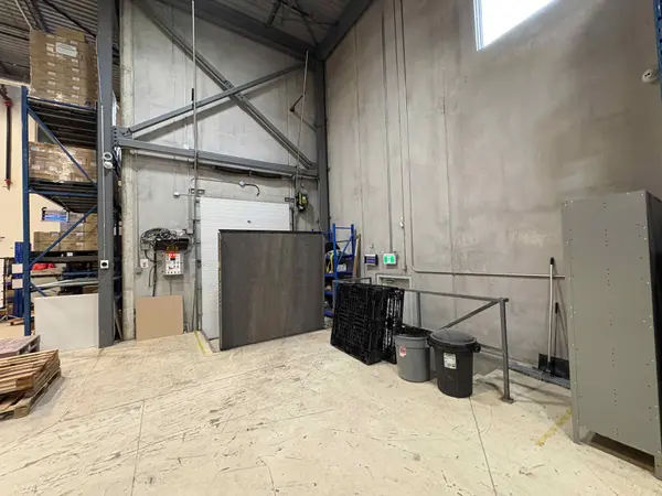 135 Pony DR, Newmarket, ON L3Y 7B5