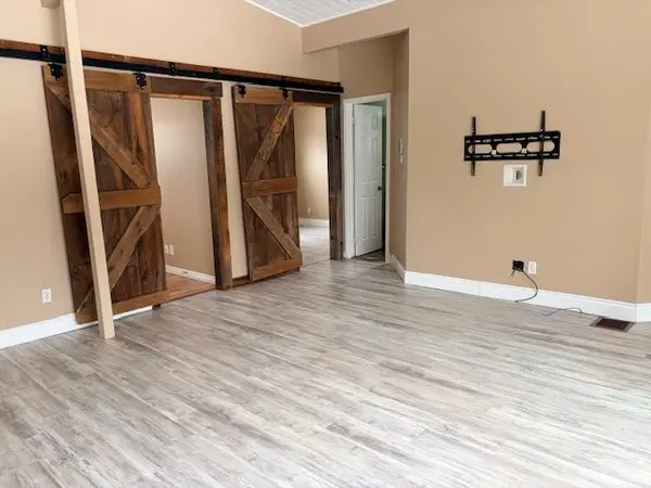 3816 30th Side Road, Innisfil, ON L9S 2Y4