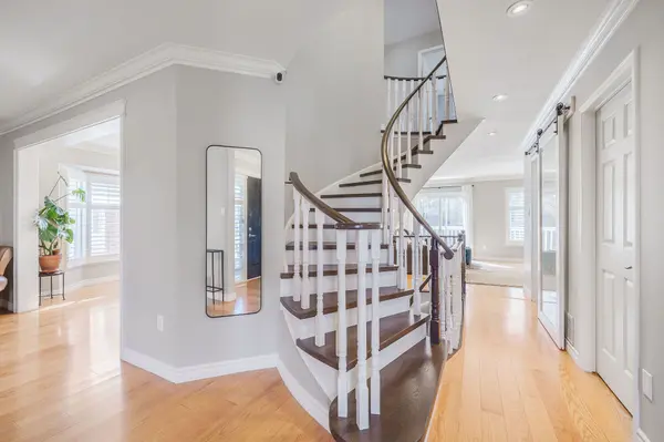 141 Tomlinson CIR, Markham, ON L3R 9K4