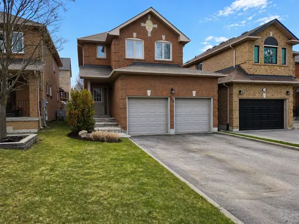 249 Rushbrook DR, Newmarket, ON L3X 2E3