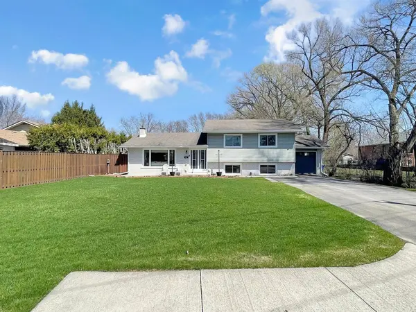 53 Metro RD N, Georgina, ON L4P 1C1