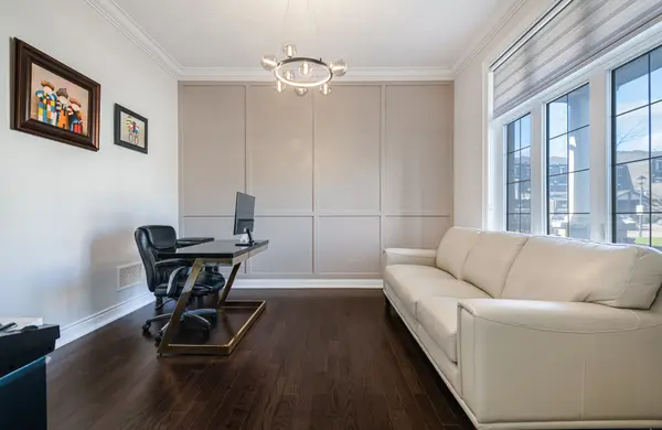 17 Lacrosse TRL, Vaughan, ON L4H 4S7