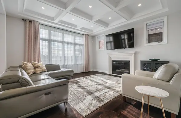 17 Lacrosse TRL, Vaughan, ON L4H 4S7