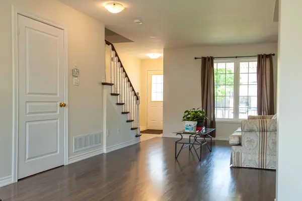 68 Trevino CIR, Barrie, ON L4M 6T9