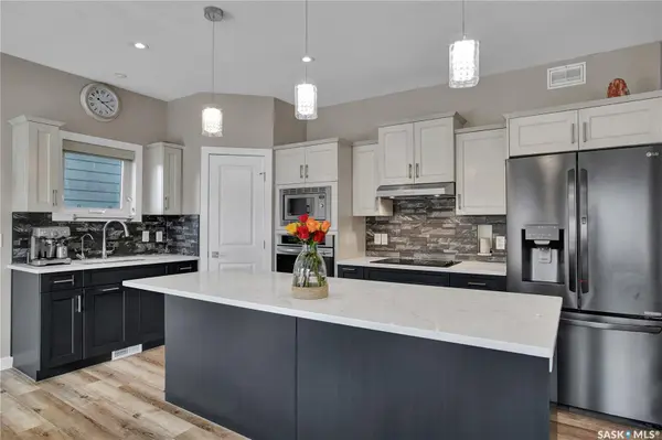 211 Stilling UNION, Saskatoon, SK S7V 0V3