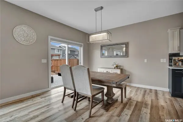 211 Stilling UNION, Saskatoon, SK S7V 0V3