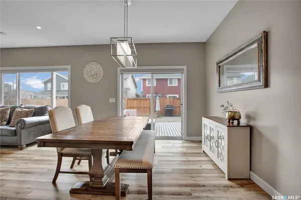 211 Stilling UNION, Saskatoon, SK S7V 0V3