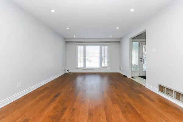 77 Blackthorn LN, Brampton, ON L6V 3L1