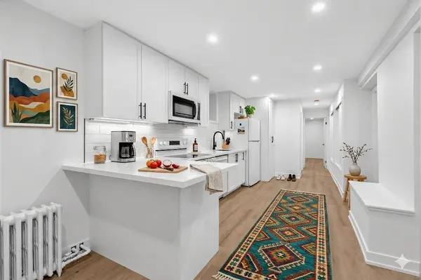 171 Parkside DR #Basement, Toronto W01, ON M6R 2Y9