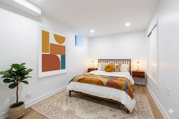 171 Parkside DR #Basement, Toronto W01, ON M6R 2Y9