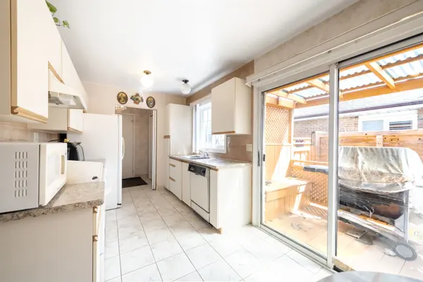 3435 Martins Pine CRES, Mississauga, ON L5L 1G3