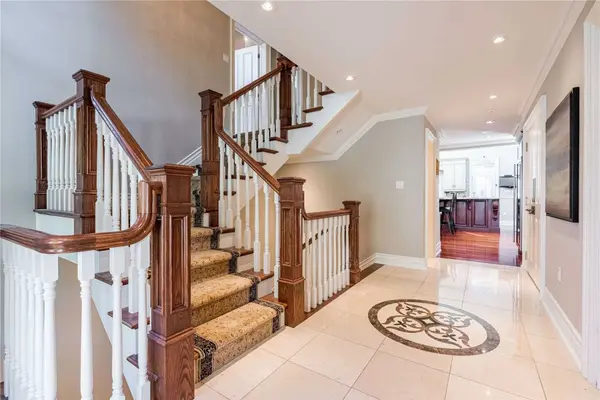 78 Raymar PL, Oakville, ON L6J 6M1