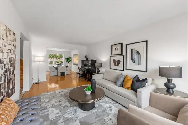 4129 Molly AVE, Mississauga, ON L4Z 1E3