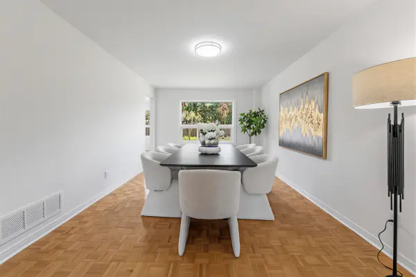 4129 Molly AVE, Mississauga, ON L4Z 1E3