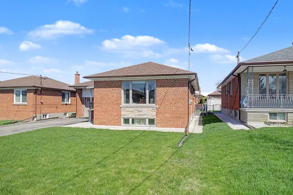 76 Tavistock RD, Toronto W05, ON M3M 2N9