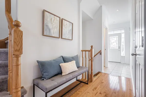 651 Farmstead DR #72, Milton, ON L9T 7Y8