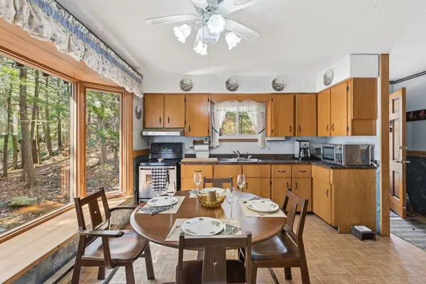 1117 Canadian Shield CRES, Highlands East, ON K0L 2A0