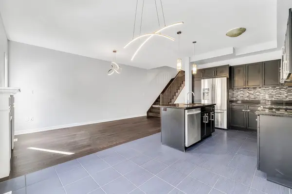 89 Sonoma Valley CRES, Hamilton, ON L9B 0J3