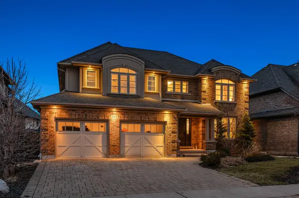 325 Deerfoot TRL, Waterloo, ON N2K 0B4