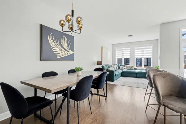 57 Mandevilla CRES, Blossom Park - Airport And Area, ON K1T 0Y2