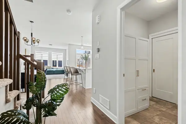 57 Mandevilla CRES, Blossom Park - Airport And Area, ON K1T 0Y2