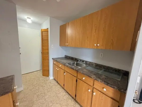 76 Vanier DR #101, Chatham-kent, ON N7L 2T2