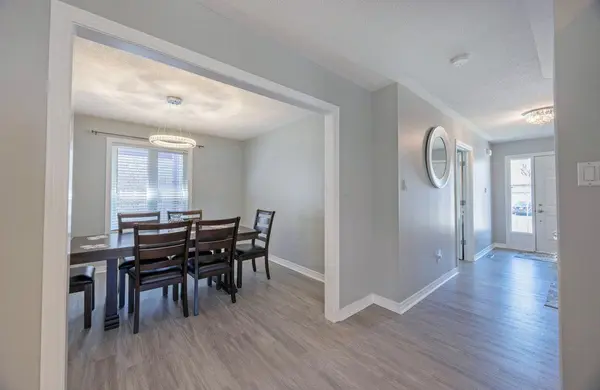 22 STONEYCREEK CRES, London North, ON N5X 3X4