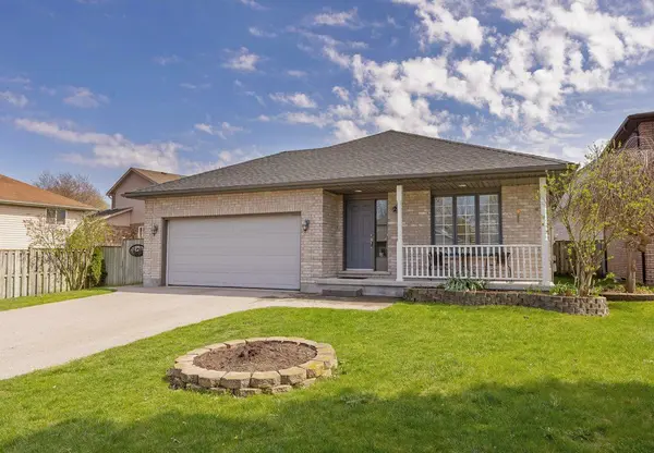 22 STONEYCREEK CRES, London North, ON N5X 3X4