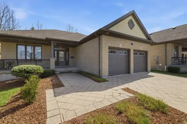 181 Skyline AVE #9, London North, ON N5X 0B2