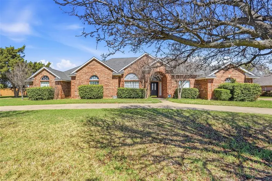 424 Country Ridge Lane, Red Oak, TX 75154