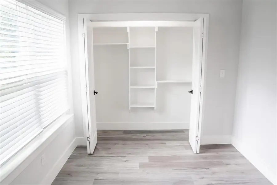 318 Henderson Street, Bonham, TX 75418