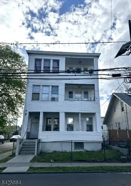 520 E 24Th St #3, Paterson City, NJ 07514