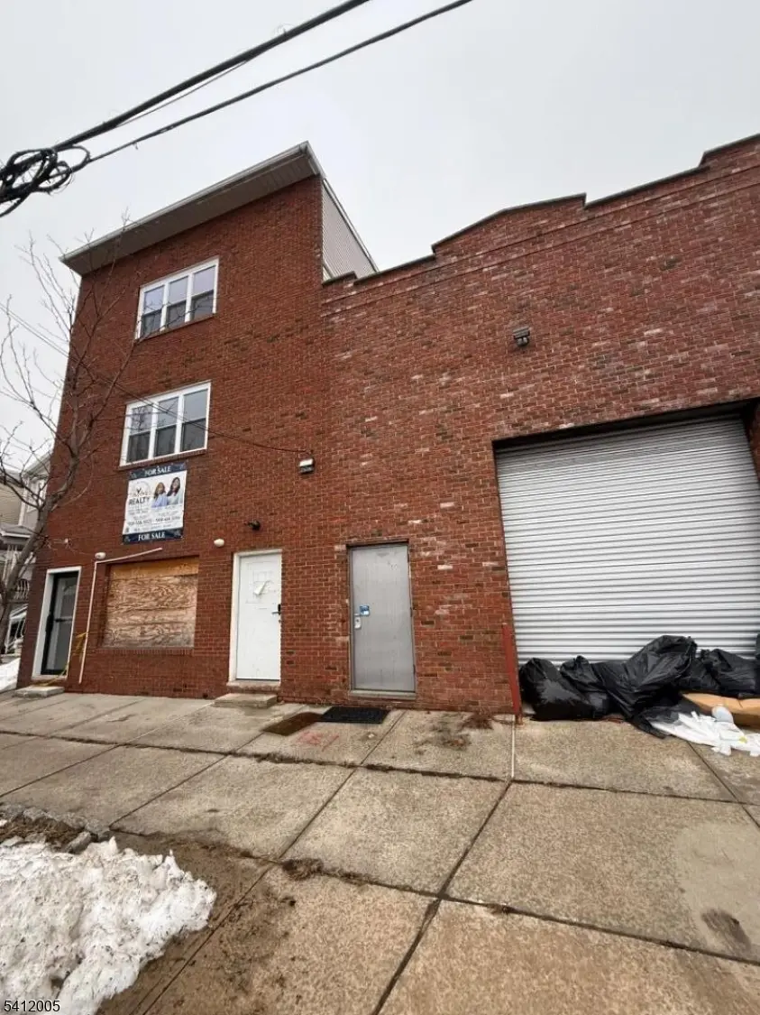 113 Elizabeth Ave, Elizabeth City, NJ 07206