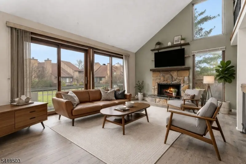 251 - 1A Gemini Dr, Hillsborough Twp., NJ 08844