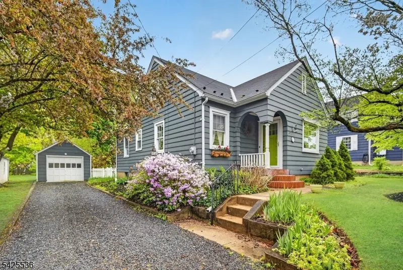 63 Laurel Ave, Franklin Twp., NJ 08528