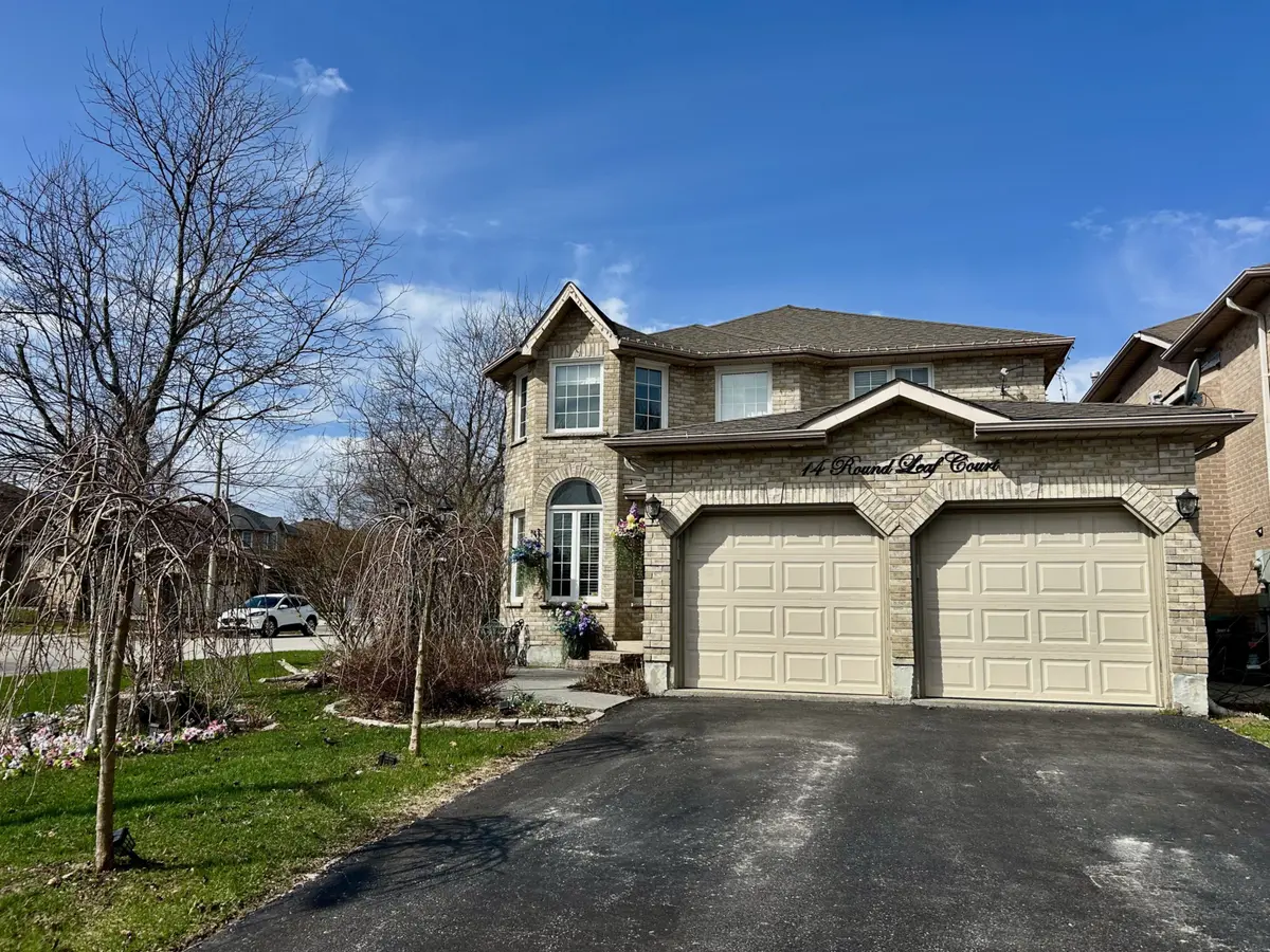 14 Round Leaf CT, Barrie, ON L4N 9N3